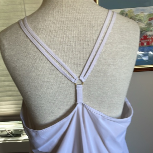 Lululemon workout top - Picture 3 of 5